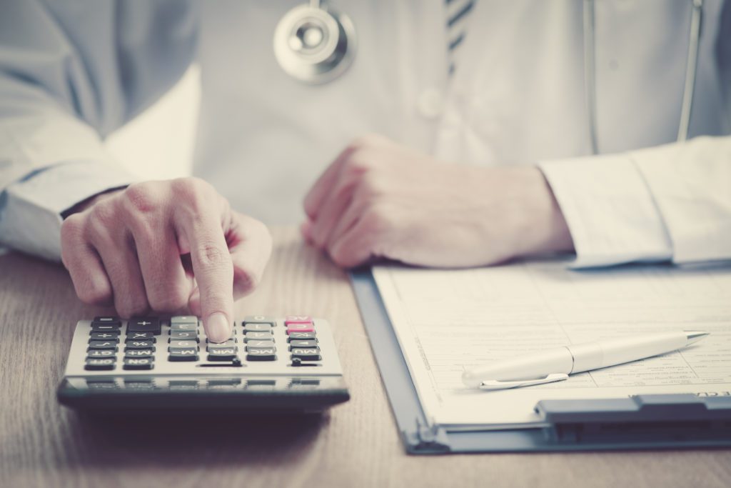 Closeup,Of,A,Young,Caucasian,Healthcare,Professional,Wearing,A,White